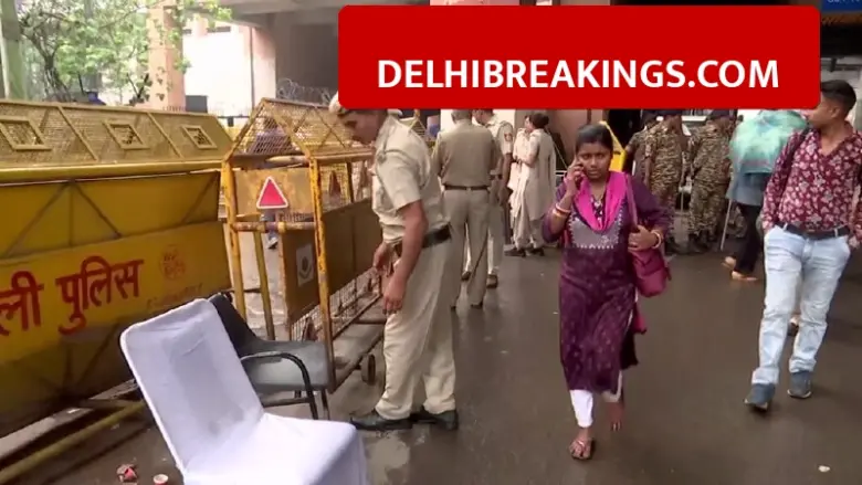 delhibreakings delhi high court uttam nagar east metro security orders Delhi High Court Orders Security Boost: Uttam Nagar East Metro Under Watch till Ram Navami