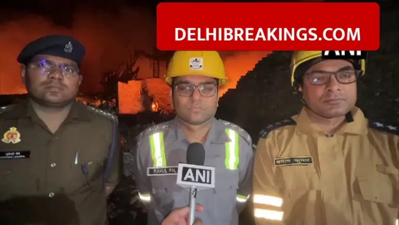 delhibreakings ghaziabad fire mainapur industrial area paint factory update Ghaziabad Factory Fire: 20 Tenders Rush to Mainapur Industrial Area, Paint Factory Blaze Continues