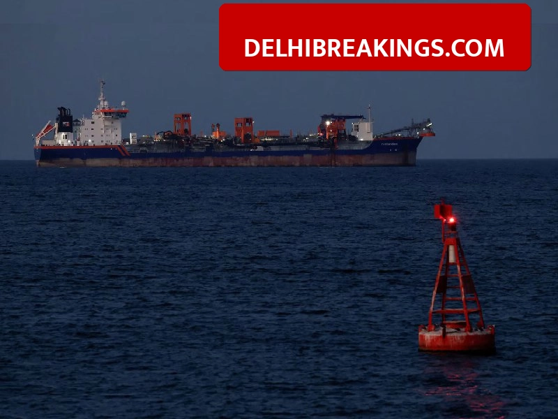delhibreakings indian vessel jag laadki safe fujairah attack oil supply Jag Laadki Vessel Safe: Indian crude oil ship leaves attacked Fujairah terminal safely, no fuel shortage in country