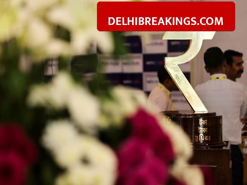 delhibreakings rupee recovers against dollar rbi intervention geopolitical tension march 2026 Rupee recovers to 91.58 against USD after hitting historic low of 92.31, RBI steps in