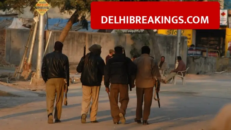 delhibreakings delhi police sticker extortion racket arrests asi constable Delhi Police Arrests Two Cops in Sticker Extortion Racket, 4 More Under Probe