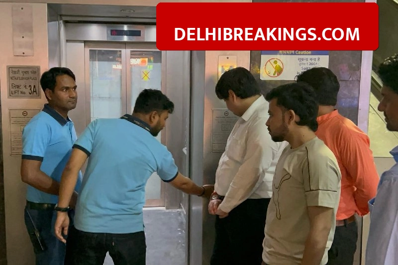 delhibreakings dmrc safety awareness week lifts escalators april 2026 DMRC Safety Awareness Week: Delhi Metro Starts Special Drive for Lift and Escalator Safety
