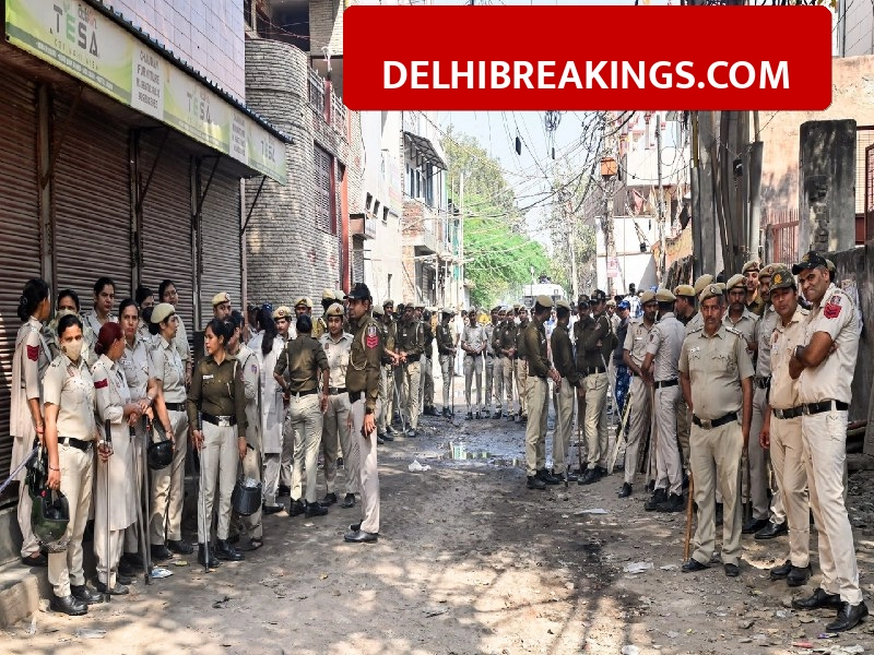 delhibreakings new delhi hanuman jayanti security let handler arrested New Delhi Security Beefed Up for Hanuman Jayanti Following LeT Terrorist Arrest